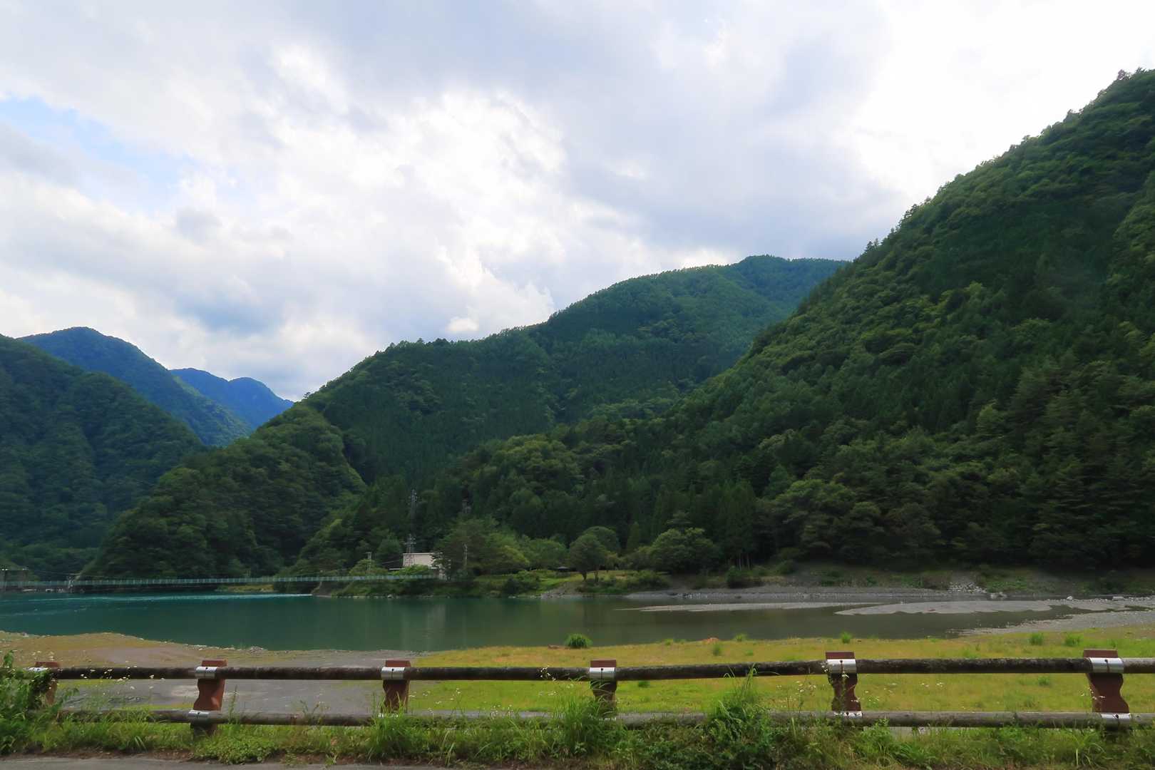 朝渡った橋を見て
一日の始まりを思い返します😆
おつかれ山！