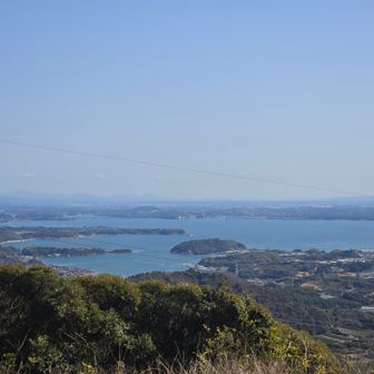 浜名湖バーン！
鰻いるな、これは…
にょろにょろしてるのが見えるんだけど
幻覚だろうか…👀