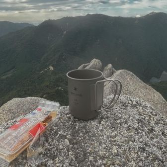 誰とも遭わない
お山を独り占め
