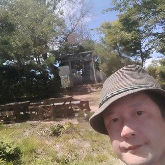 大虫神社でコンタクト修正出来たっ　カミサン有難うー　帰る🐸