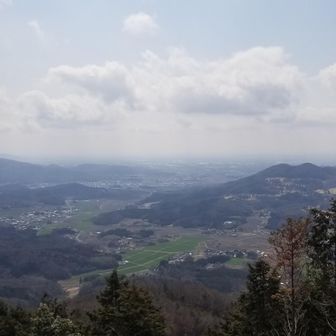 山頂奥の展望台からの景色