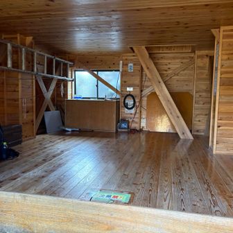 避難小屋もめっちゃ綺麗で泊まられる方も沢山