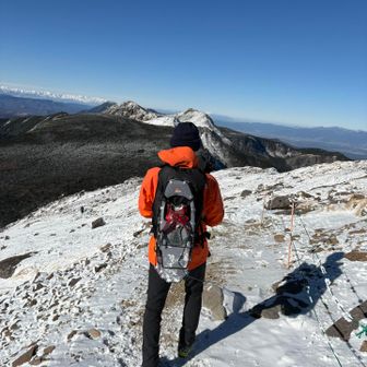 スノーシュー、楽しかった。
リフトしたら歩きやすく取り回しも楽でした。