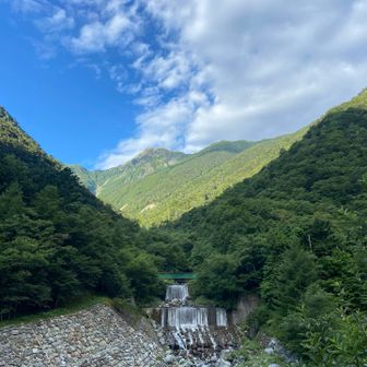 スタートして早速北岳見えた
