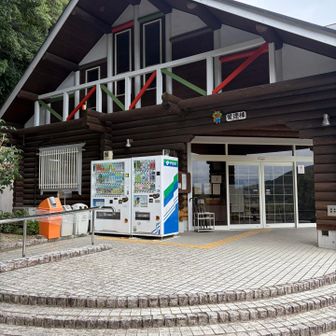 管理棟に自販機あり
麦茶一気飲み
冷水峠にデポした自転車を回収して帰った