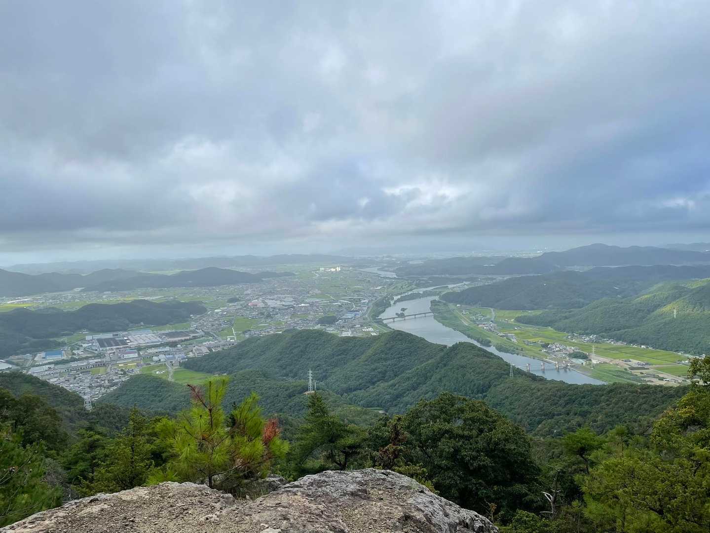 ちょっとパラパラ☔️来ました