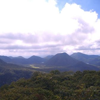 雄岳山頂から