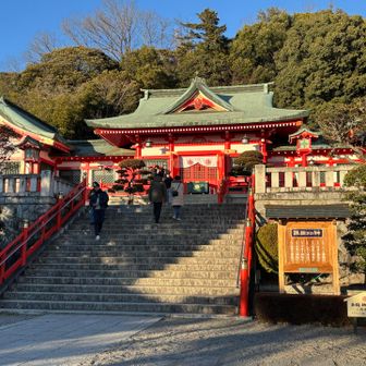 織姫神社に降りてきました。
縁結びの神様✨です。
LOVE❤️だけではなく、人との縁、健康の縁、仕事の縁など、私達は全ての縁に感謝✨✨ですね。