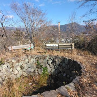 悲しい歴史も。ここで敵機を監視してたのね。。