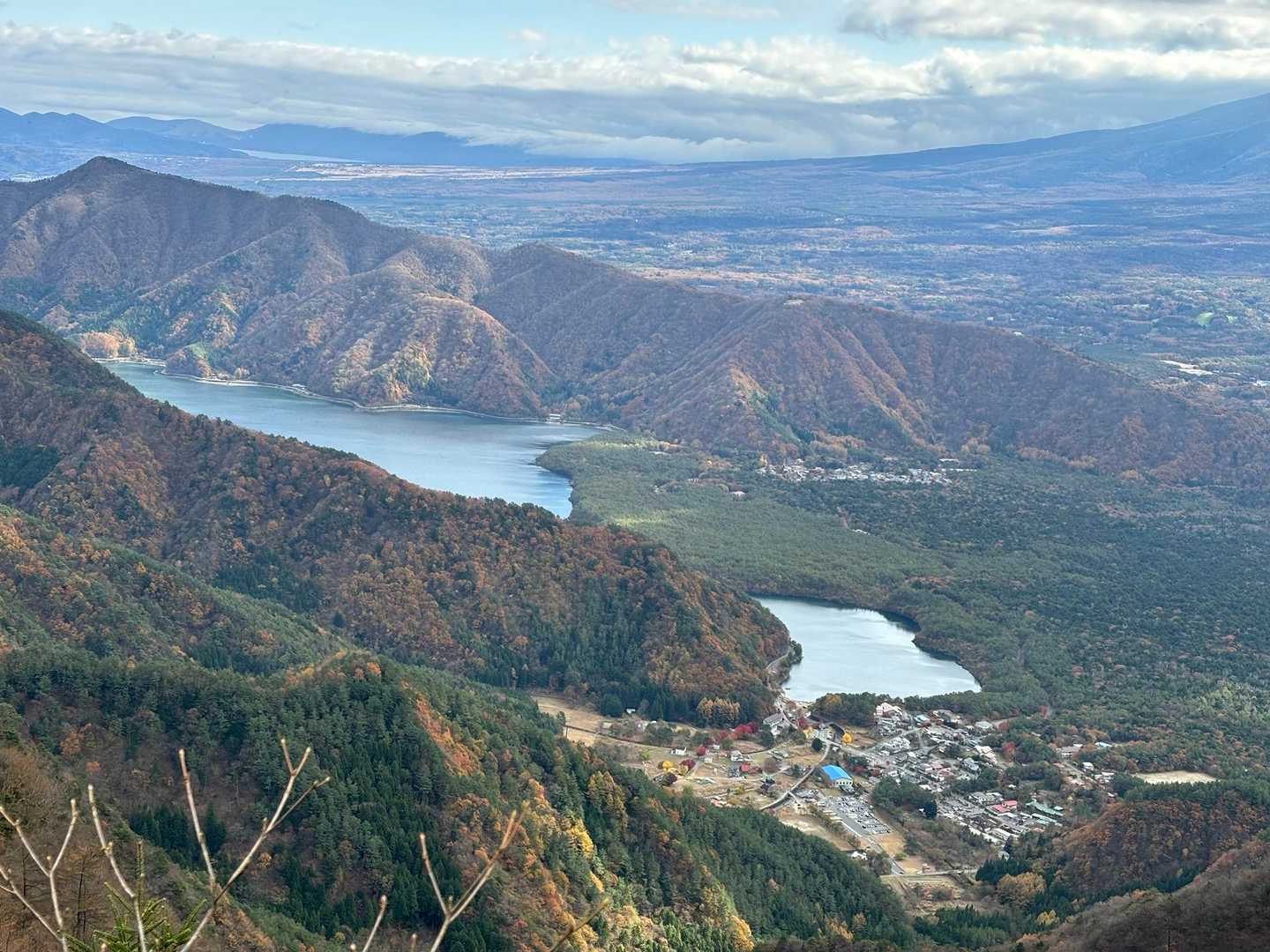 西湖と紅葉が美しい😍