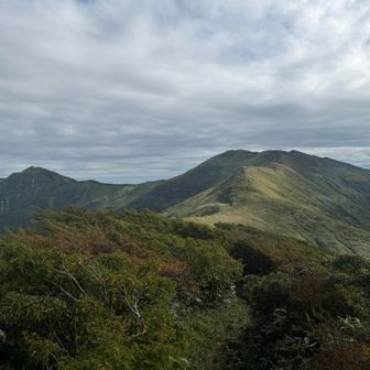 重いザックをデポして取り敢えず竜門にきた