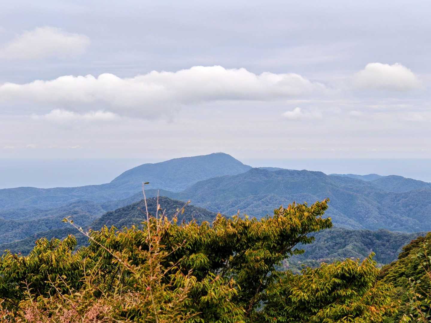 依遅ヶ尾山⛰
お疲れ⛰でした〜😙♪