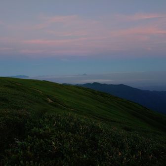 磐梯山や吾妻山も暮れていく