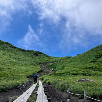 男女岳の麓まできましたー