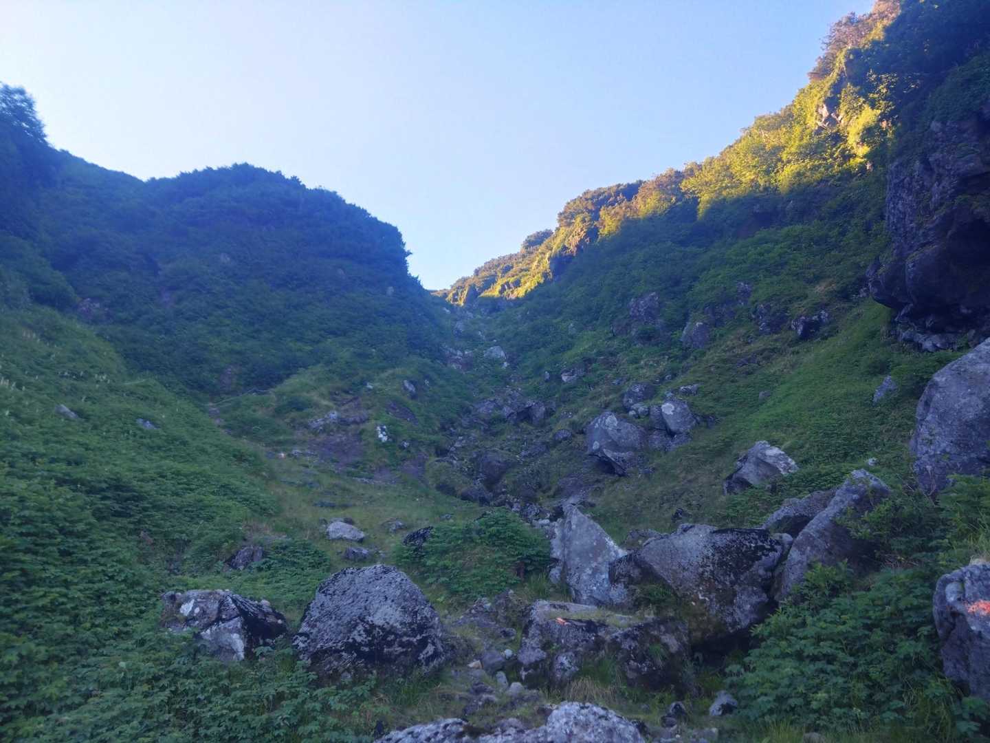 岩尾別登山口-羅臼岳-南岳-知円別岳-硫黄山-硫黄山登山口 縦走コースの写真