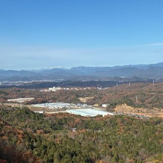 能郷白山が正面に