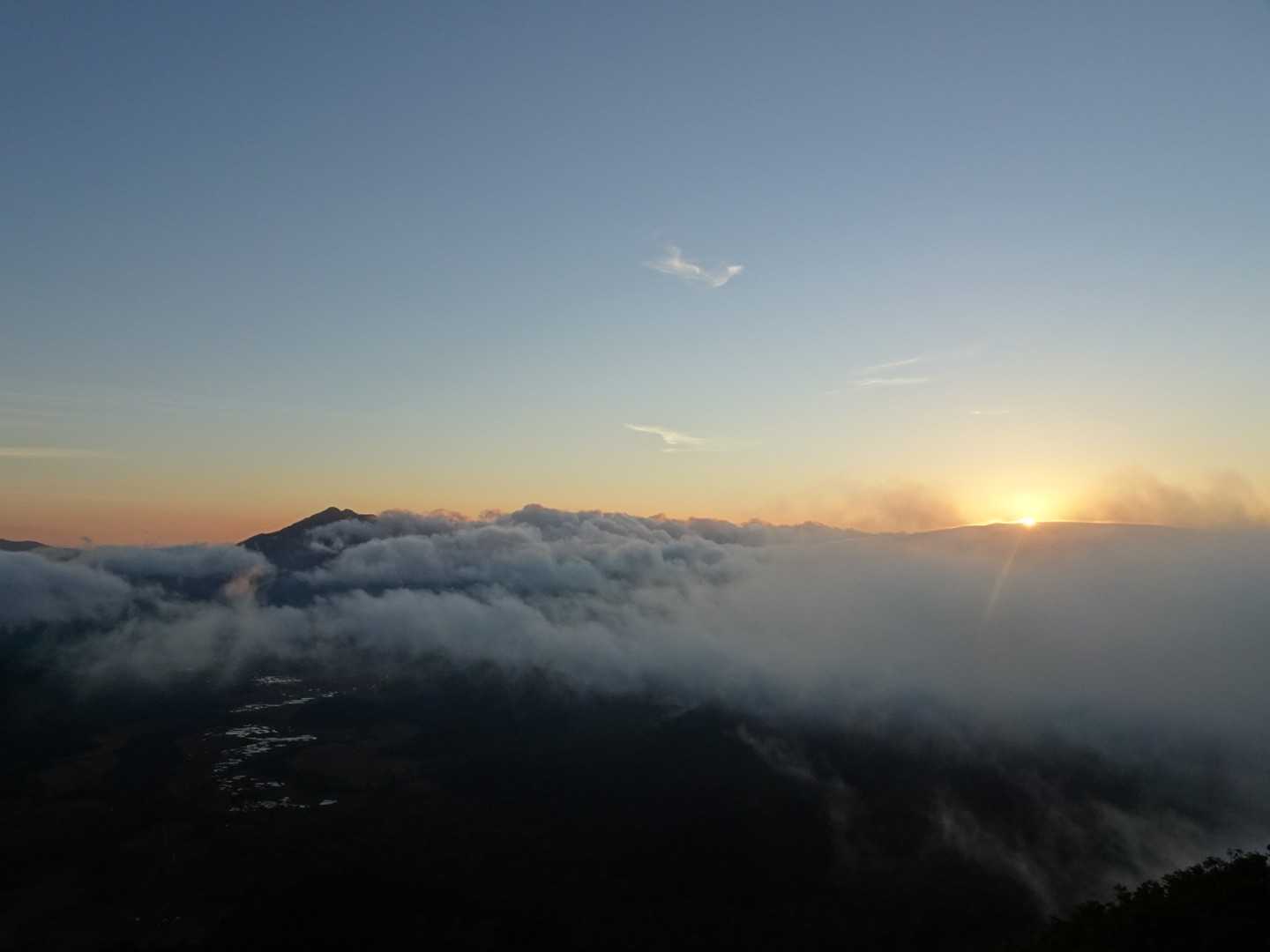 至仏山-小至仏山-鳩待峠 縦走コースの写真