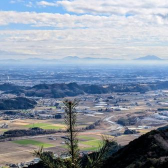北峰よりの風景