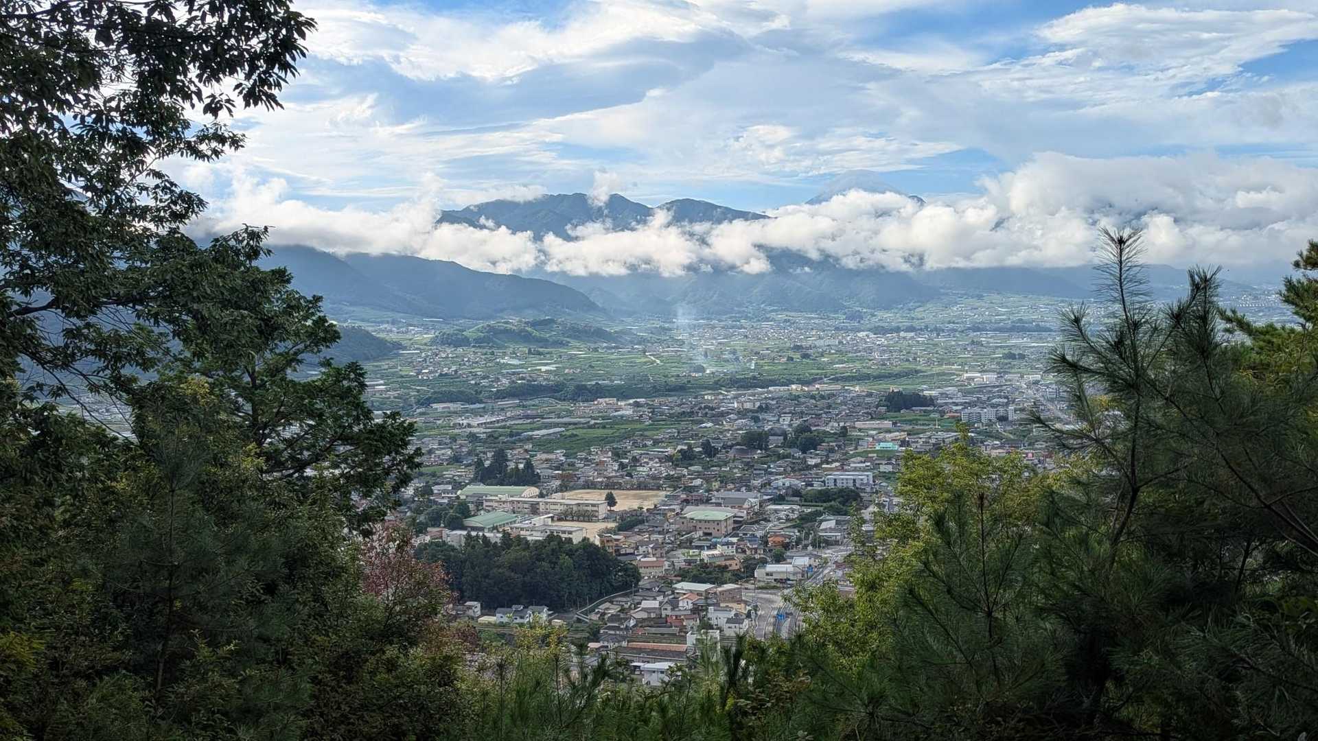 塩ノ山山頂からの景色😊