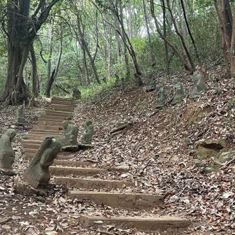お地蔵さん？？がたくさんいるので有名みたい