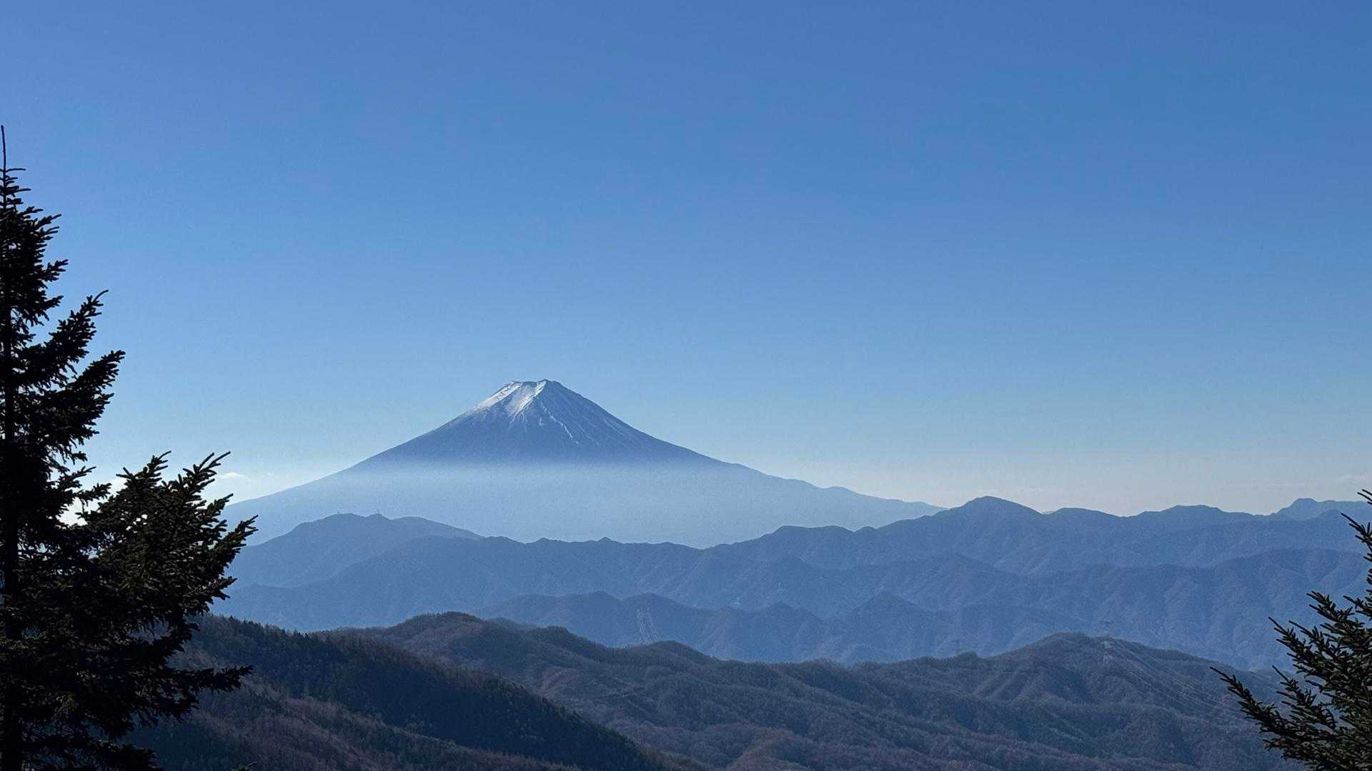 すずらん昆虫館前バス停-牛奥ノ雁ヶ腹摺山-小金沢山-天狗棚 縦走コースの写真