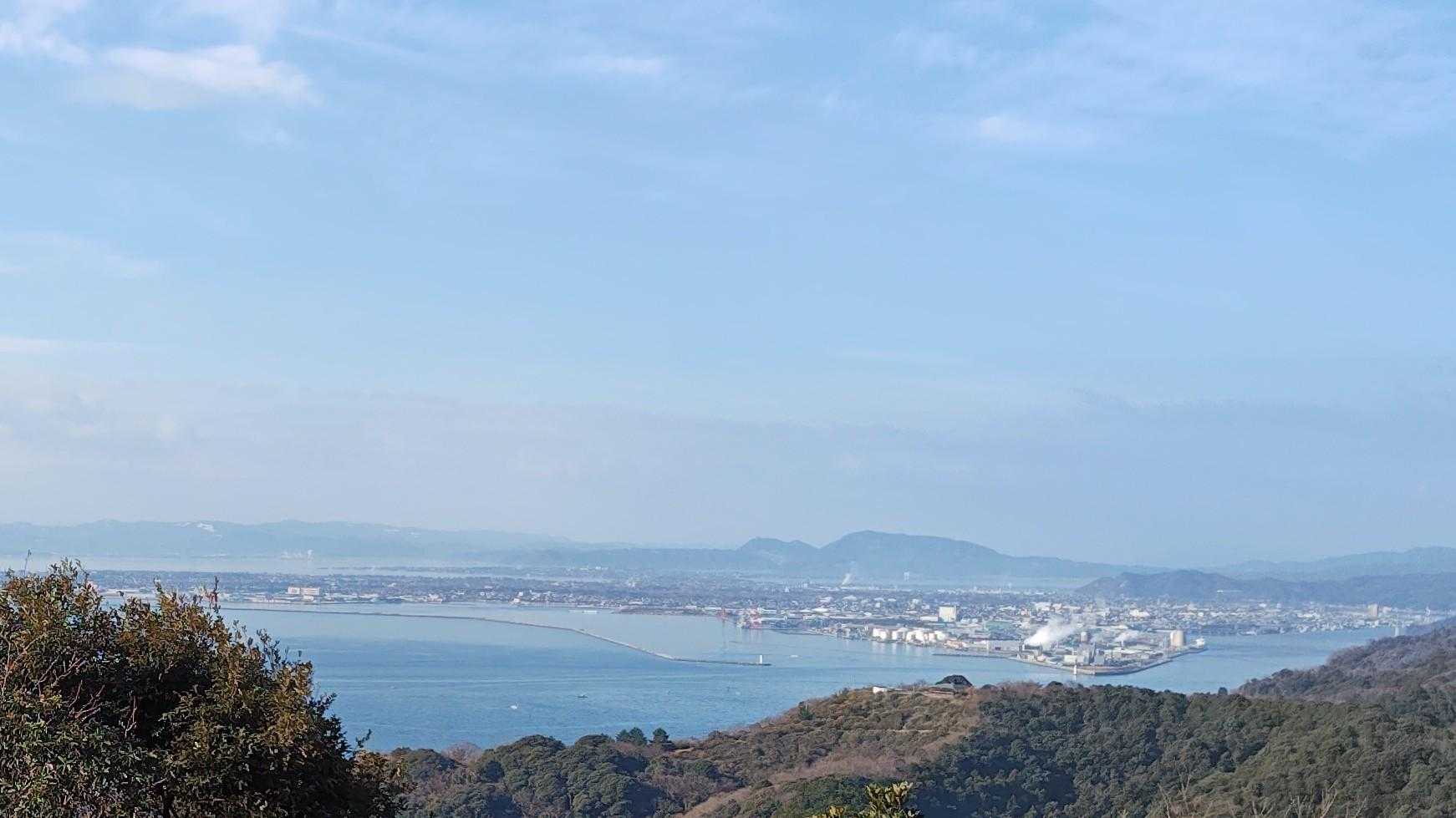 和久羅山・嵩山・大根島が見えます