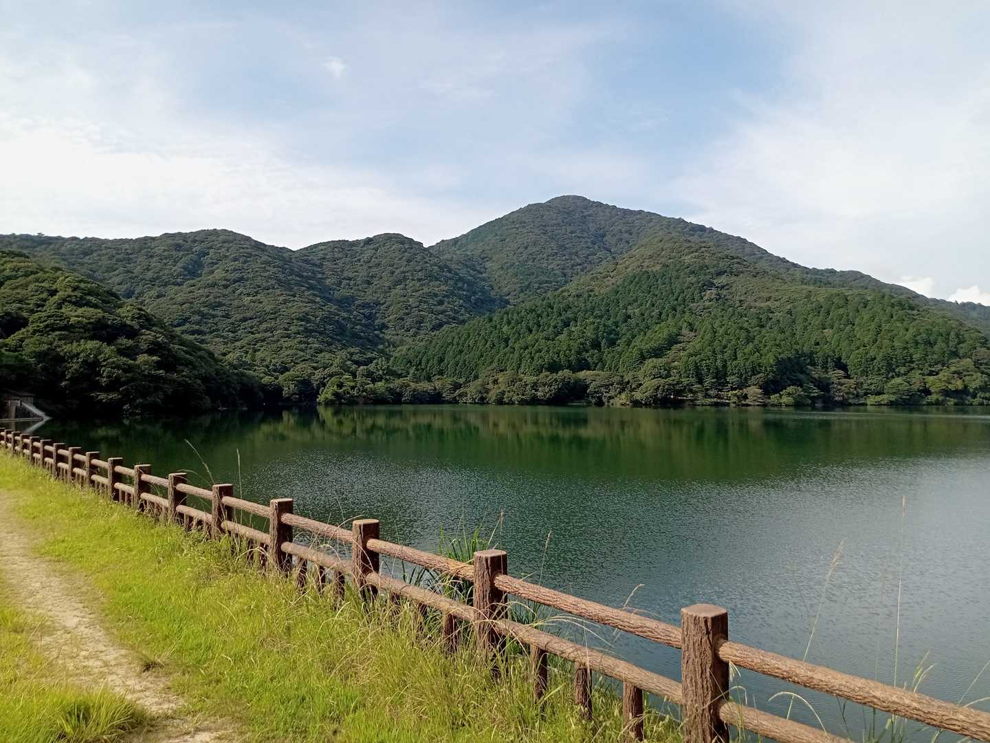 今日は急ぎ足の登山でしたが、もっとのんびり歩きたかった。とても整備された歩きやすい登山道でした。ありがとうございました😊