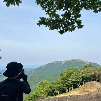 あの山は多分、清水の頭かな？かな？🙂