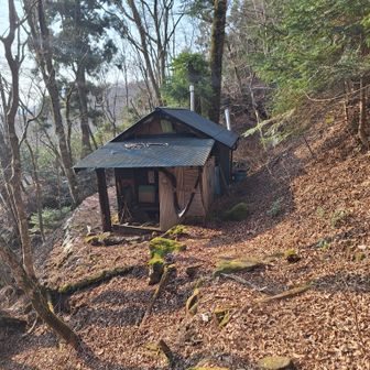 無料で利用できるそうですが、中は見ていません