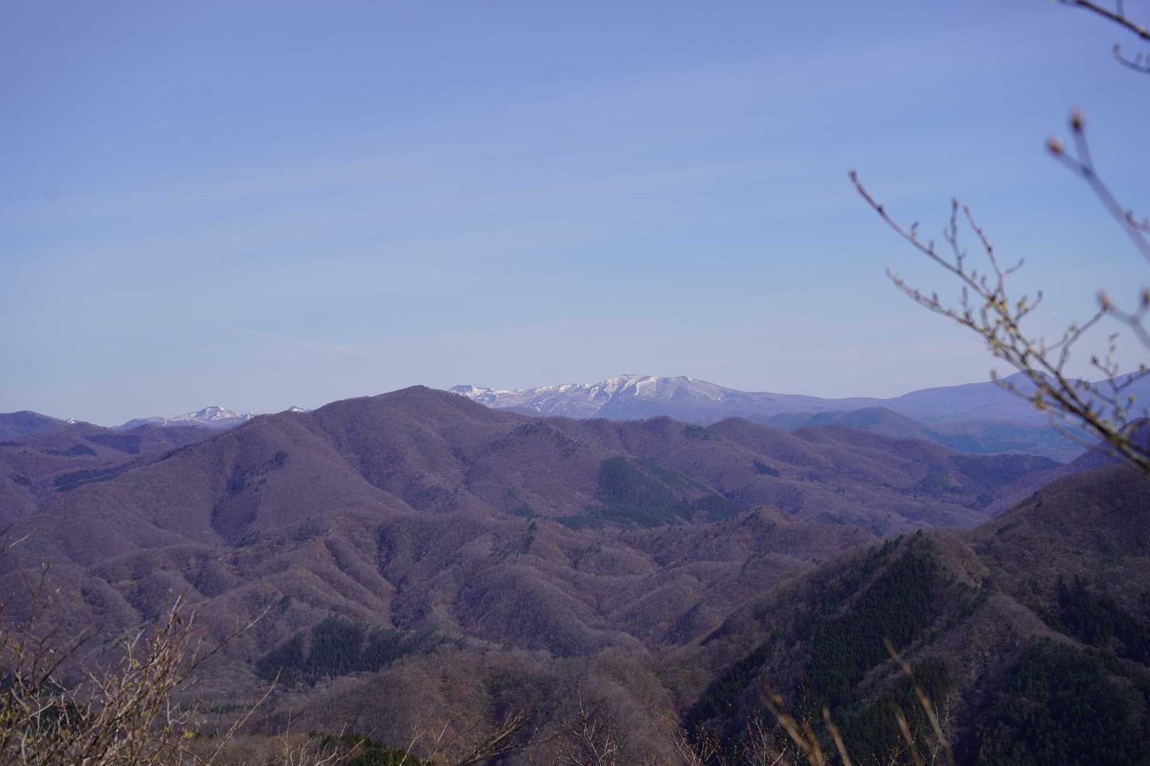 桐ノ目山からは舟形連峰が綺麗に見えました。