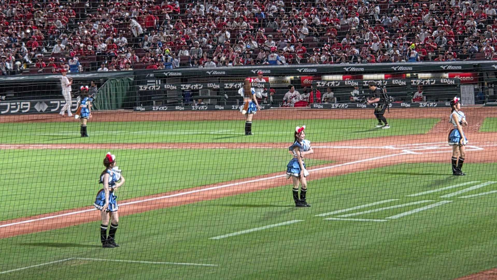 きつねダンス🦊(ファイターズガール)  / ntomoさんのモーメント