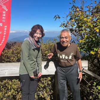 山頂ヒュッテ二代目翁はとてもお元気そうでした。