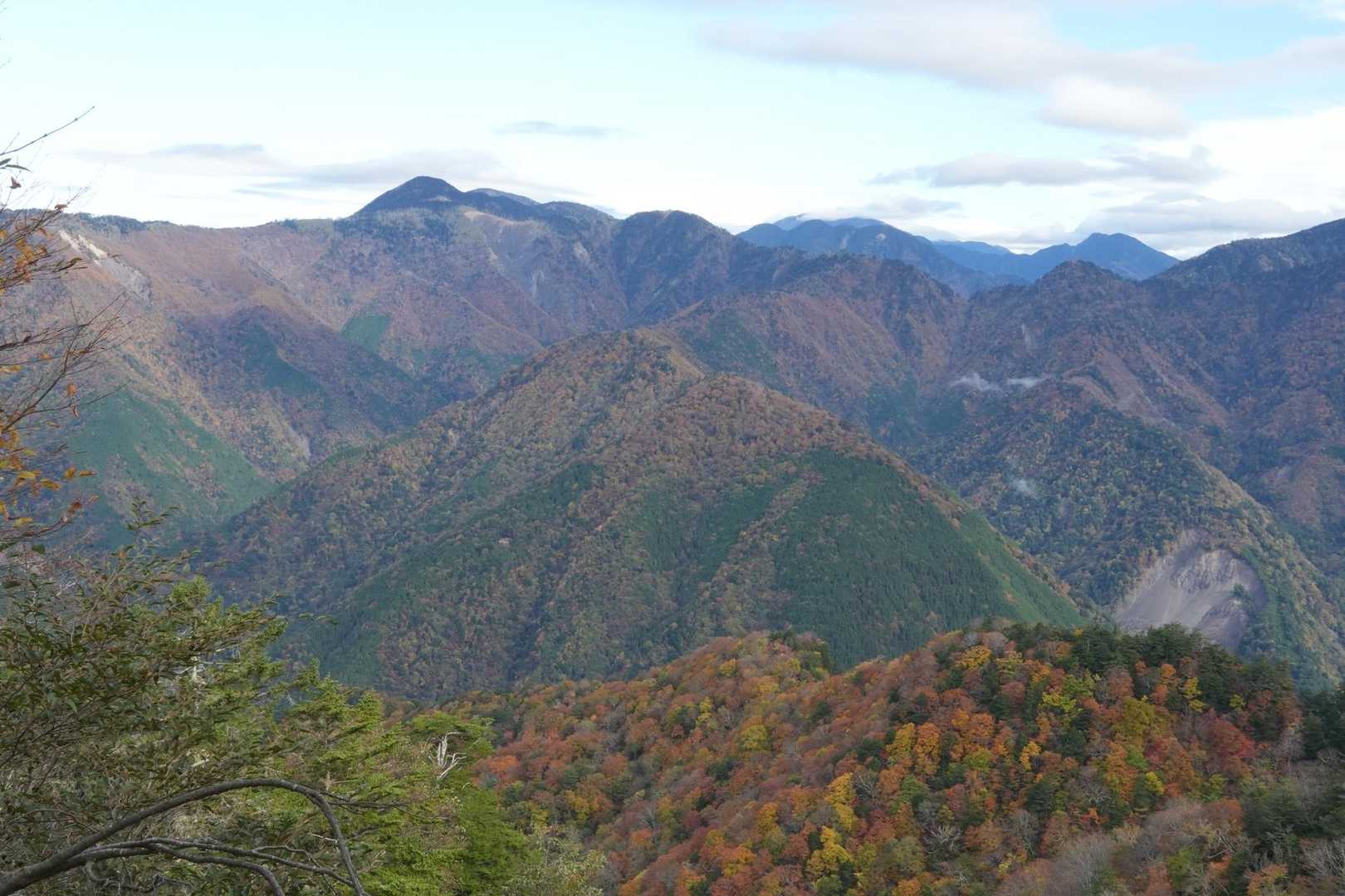 三森-麻布山-戸中山-前黒法師山 往復コースの写真