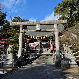 ここも神社⛩️
鳥屋神社

お詣りしながらピークハントになりました😊