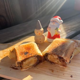 私のチョコバナナも大成功😋
12月なのでサンタ🎅さんと⛄️雪だるまさんも一緒に♡