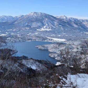 これですよ、これ。黒姫山と野尻湖