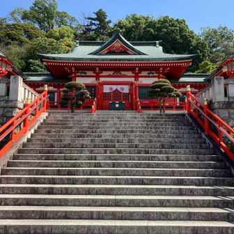  
登山口がある足利織姫神社到着！

鮮やかな朱塗りの本殿とっても素晴らしいです！
 