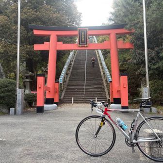 高良大社参道今日は参詣せず高良山を目指します！