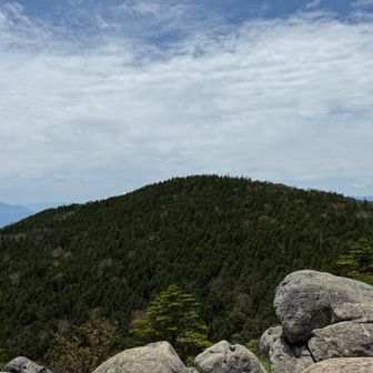 奥秩父最高点の北奥千丈岳(2,601m)