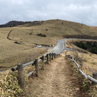 仁科峠へ、無事戻ってきました。
気をつけて、帰りまーす♪