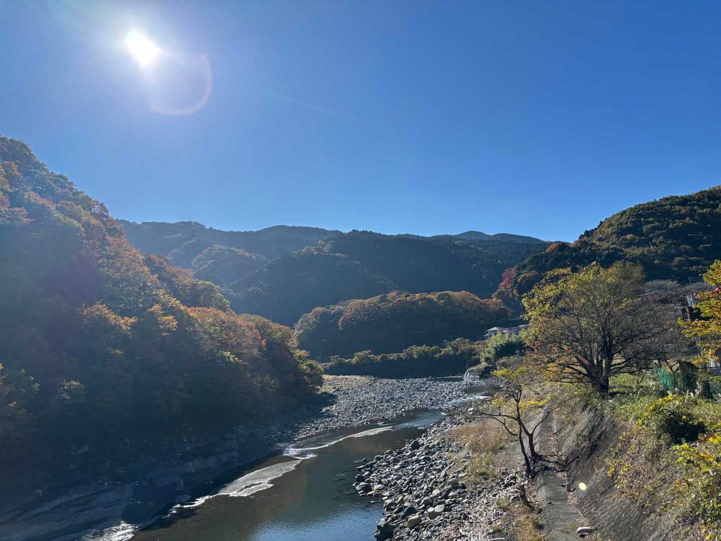 雲ひとつない完璧な青空😀