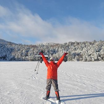池の上ではしゃぐ私😅