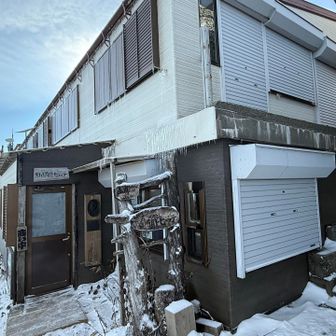 剣山頂上ヒュッテでバッチとコーヒー頂きました☕️ 大晦日は満室との事です