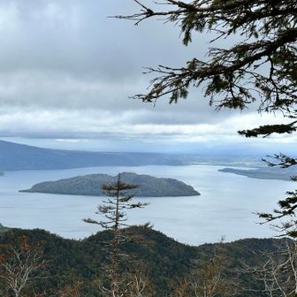 右手にはずっと屈斜路湖が見えます