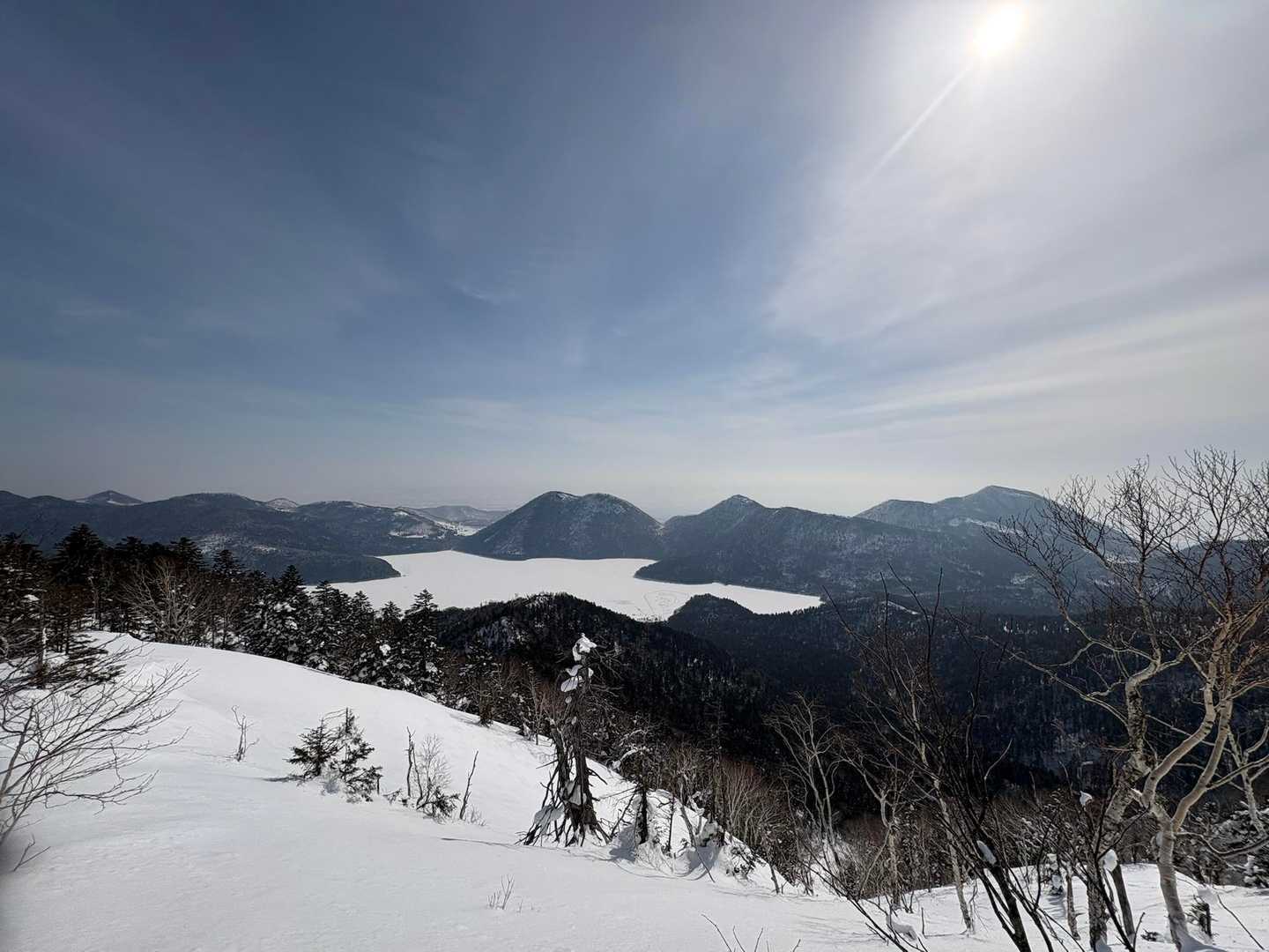 然別湖と外輪山が一望✨