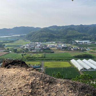 低山断崖絶壁展望台