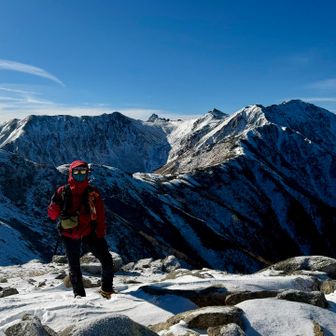 山頂で一緒になった方に撮っていただきました