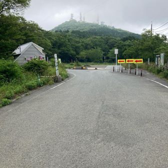 電波塔の数が多い