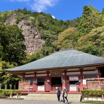 最後に御朱印💫

鏡岩と鳳来寺本堂📸
