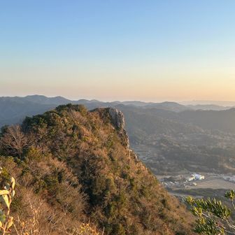 南峰の伊予ヶ岳➡︎マッターホルン